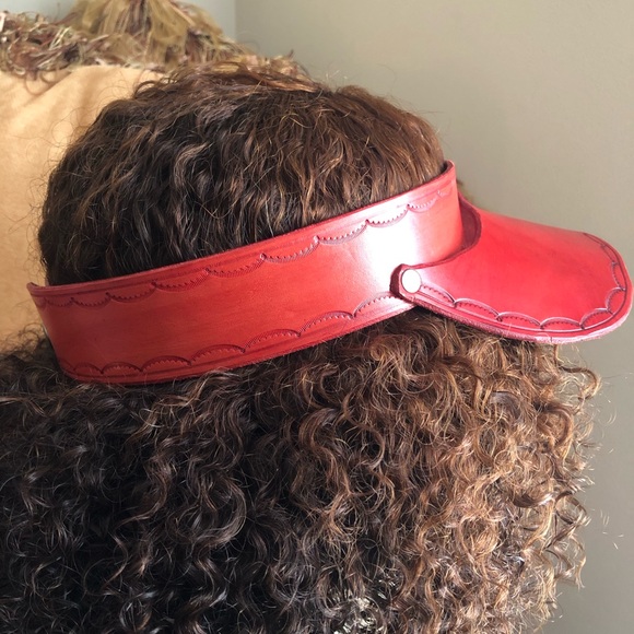 Red - Picture 2 of 4